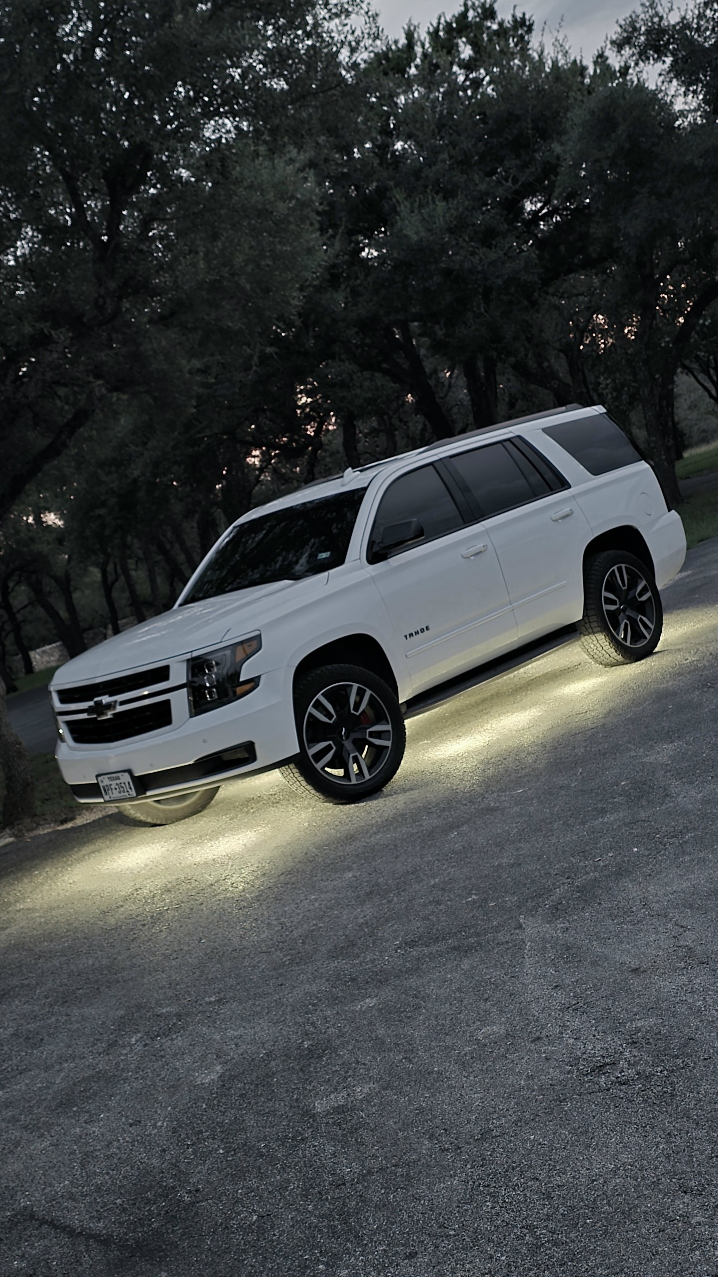 Chevy Tahoe with Diamond Duos